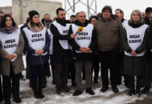 Açlık grevinin sürdüğü cezaevi önünde açıklama: Mutlaka kazanacağız