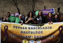 8 Mart etkinlikleri: Tutsak kadınlara dayanışma kartları gönderildi